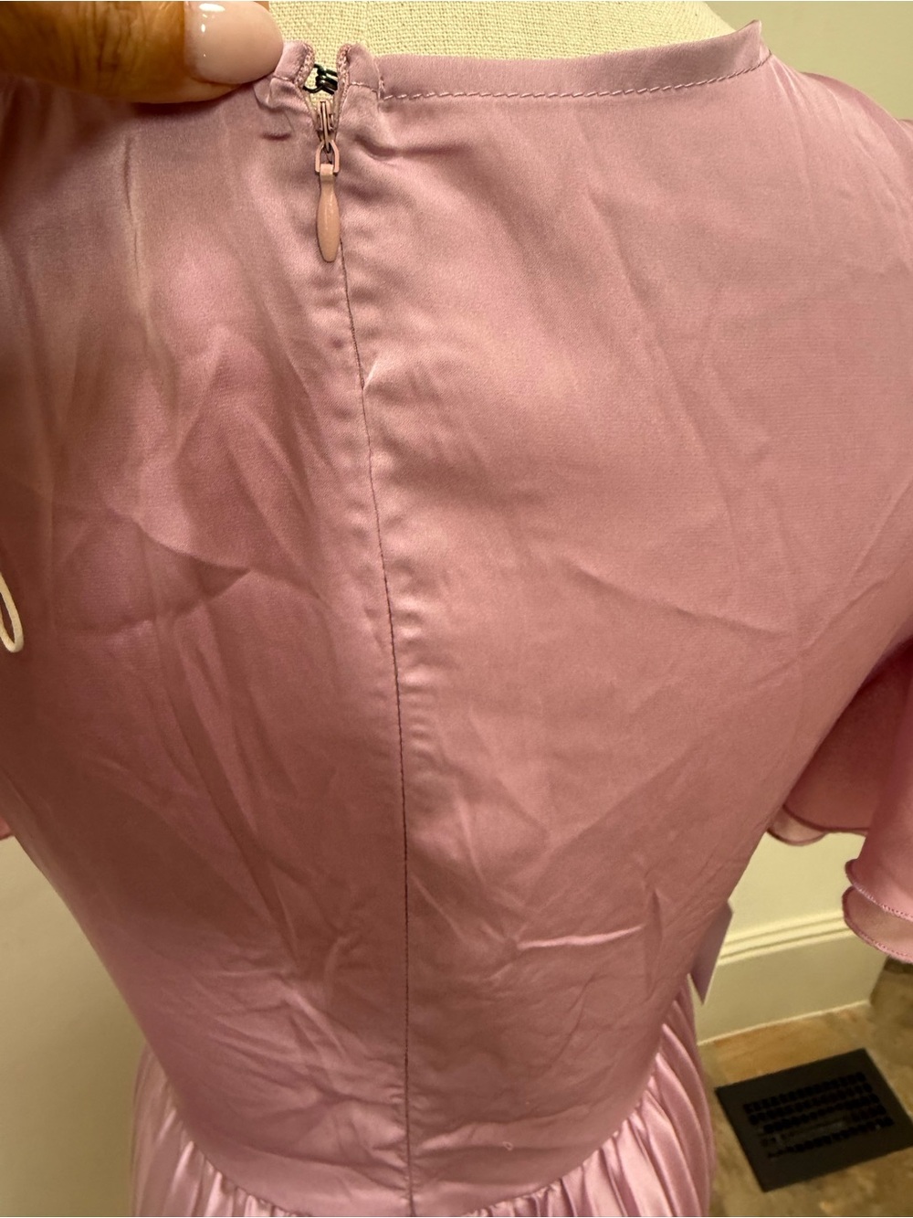 NWOT Dusty Rose Pleated Flutter Sleeve Midi Dress - Picture 12 of 15